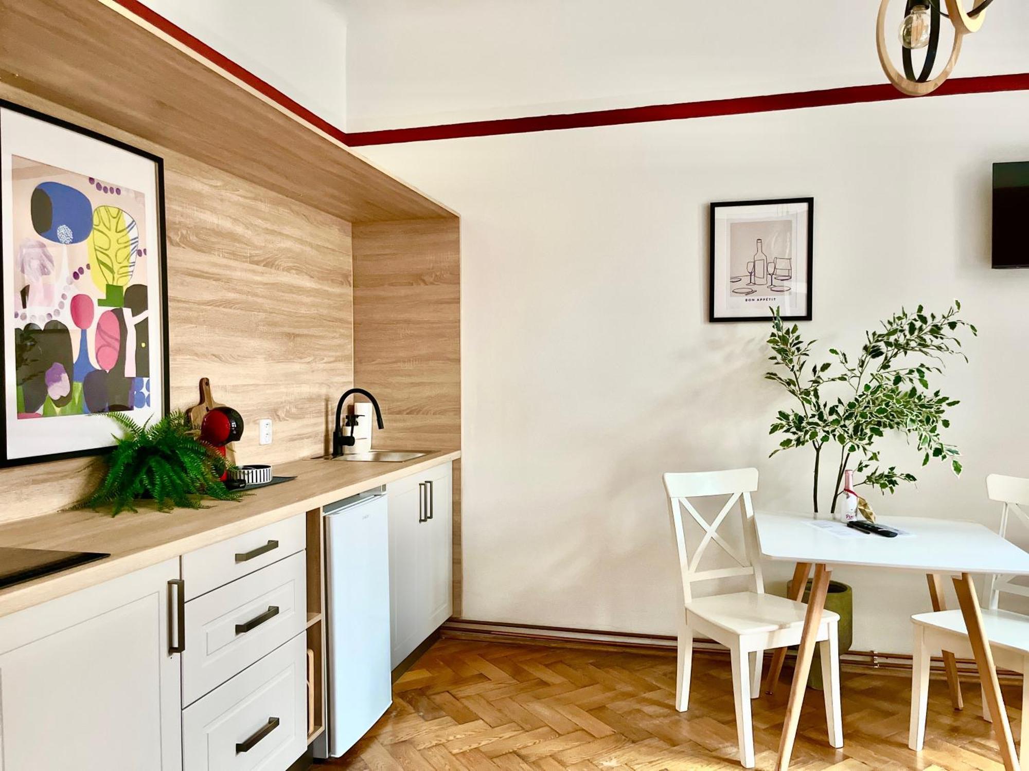 Ruby Apartment